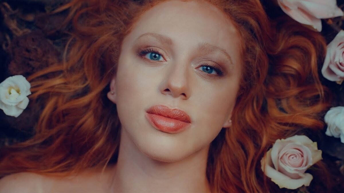 Lily Zneimer Age Ermakova